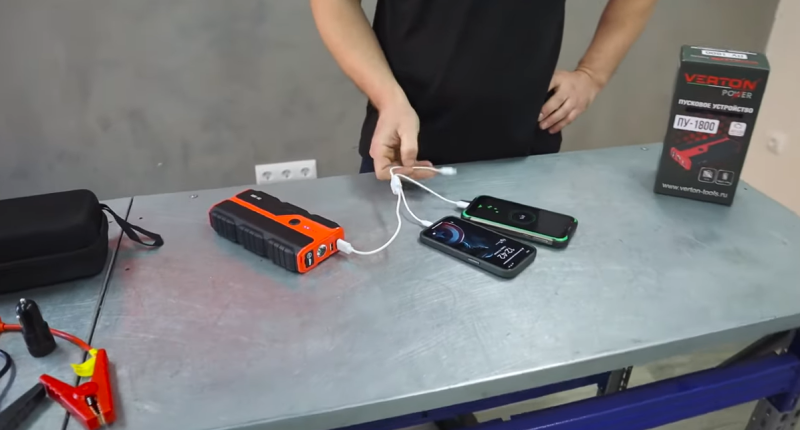 Подробный обзор ПУ-1800 и пробуем зарядить сразу 2 устройства!