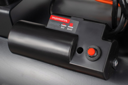 Компрессор безмасляный Verton Air AC-50/260 (230/50 В/Гц, б/масл, 260л/мин, V 50л, макс. дав.8 бар, мощн. 1,5 кВт, част. вращ. двиг. 2850 об/мин,рапид/быстросъем асинх. однофаз.)