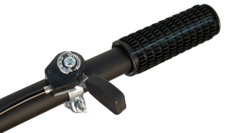 Мотоблок бенз. VERTON GT800W-3 (макс.мощн. 7л.с.чугунный редуктор,V раб. 212см3,передач. 3/1,регулятор руля все стороны,колеса Extreme 19*7,00-8,тип. запуска ручн., кол-во фрез-24, вал фрез-S23, прив. доп. оборуд.-ремен., сцепление-ремен. передача)