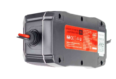 Зарядное устройство VERTON  Energy ЗУ- 5 (230/50 В/Гц,мощн.60Вт.,напряж.аккум.6/12 В.,емкость обсл.аккум.1,2-120Ач.,раб.темп.(-20)-(+40) С, LCD) 20шт/уп