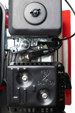 Виброплита Verton PC-120 (мощность двигателя 7л.с,центробеж.сила19.8кН,глубина уплотнения 350мм,производительность 870м2/ч,пл.470х620мм,вес112кг,V двиг.170см3)