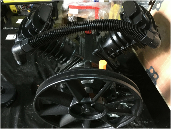 Компрессор в сборе DF2080 (цилиндр 80*2мм, 480л/мин, 920R.P.M, 8 бар)