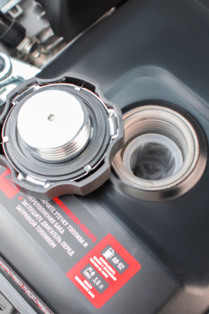 Мотоблок бенз. VERTON GT800W-3 (макс.мощн. 7л.с.чугунный редуктор,V раб. 212см3,передач. 3/1,регулятор руля все стороны,колеса Extreme 19*7,00-8,тип. запуска ручн., кол-во фрез-24, вал фрез-S23, прив. доп. оборуд.-ремен., сцепление-ремен. передача)