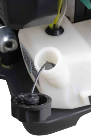 Воздуходувка ранцевая бензиновая VERTON BW80 (V двигателя 75,6см3,мощность 3,1кВт/4,1л.с,скор. возд.105м/сек,произв. в воздух. реж.1500м3/ч,Vбак 2л.,уровень шума 110дБ)