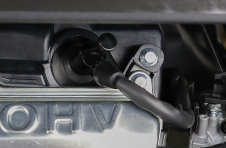 Генератор бензиновый VERTON POWER GG11000ES/ATS(9,5/10,5 кВт 230/50, 21л.с., 550 см3, выносной блок ATS (авт. запуск в случае падения напряжения в основной сети или прекращения подачи электр-ии),Цифр. дисплей (вольтметр, частота, моточасы),хром