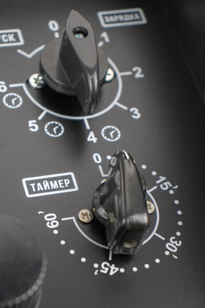 Пуско-зарядное устройство VERTON Energy SC-500 (напр.сети 230/50 В/Гц,напр. АКБ 12/24В,емкость зар. АКБ (мин/макс)20-800 Ач,ток зар/зап. 75A/500А,WET,12В потр.мощн.3,0/6,0кВт,6 реж. зар,IP20)