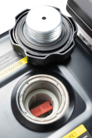 Виброплита Verton PC-120 (мощность двигателя 7л.с,центробеж.сила19.8кН,глубина уплотнения 350мм,производительность 870м2/ч,пл.470х620мм,вес112кг,V двиг.170см3)