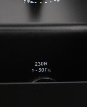 Пуско-зарядное устройство VERTON Energy SC-500 (напр.сети 230/50 В/Гц,напр. АКБ 12/24В,емкость зар. АКБ (мин/макс)20-800 Ач,ток зар/зап. 75A/500А,WET,12В потр.мощн.3,0/6,0кВт,6 реж. зар,IP20)