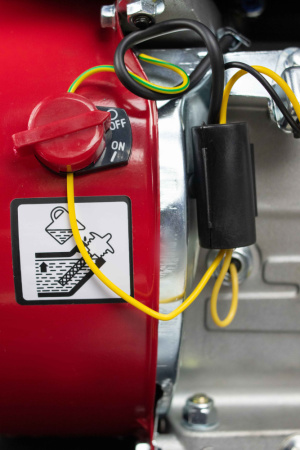 Виброплита Verton PC-120 (мощность двигателя 7л.с,центробеж.сила19.8кН,глубина уплотнения 350мм,производительность 870м2/ч,пл.470х620мм,вес112кг,V двиг.170см3)