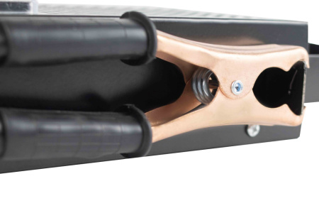 Нагрузочная вилка VERTON Energy NB-100 (напряж аккум. 6/12 В,ток нагрузки для 12В-125А,емкость батарей 30-235 А/ч, стрелочный) 10 шт/кор.