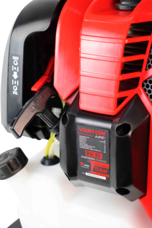 Воздуходувка ранцевая бензиновая VERTON BW80 (V двигателя 75,6см3,мощность 3,1кВт/4,1л.с,скор. возд.105м/сек,произв. в воздух. реж.1500м3/ч,Vбак 2л.,уровень шума 110дБ)