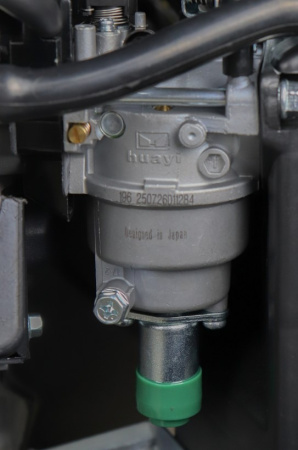 Генератор бензиновый VERTON POWER GG11000ES/ATS(9,5/10,5 кВт 230/50, 21л.с., 550 см3, выносной блок ATS (авт. запуск в случае падения напряжения в основной сети или прекращения подачи электр-ии),Цифр. дисплей (вольтметр, частота, моточасы),хром