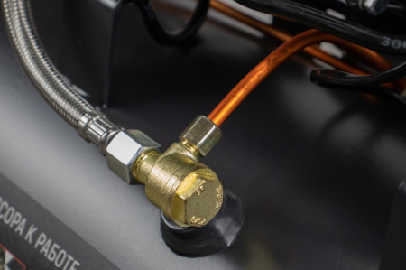 Компрессор безмасляный Verton Air AC-24/260 (230/50 В/Гц, б/масл. 260л/мин, V 24 л, макс. дав.8 бар, мощн. 1,1кВт, част. вращ. двиг. 2850 об/мин,рапид/быстросъем, асинх. однофаз.)