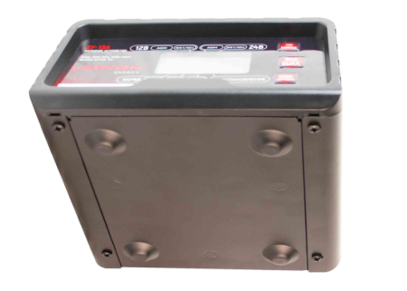 Зарядное устройство VERTON Energy ЗУ-15A (230/50 В/Гц,мощн.250 Вт,напряж. аккум.12/24В,вых. ток  (в реж. 12В) 2/8/15 А, (в реж. 24 В) 2/8 А, емкость обсл. аккум. 2,2-300 А/ч, LCD) 12 шт/кор.
