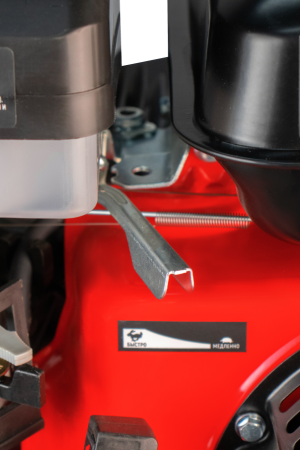 Мотоблок бенз. VERTON GT800W-3 (макс.мощн. 7л.с.чугунный редуктор,V раб. 212см3,передач. 3/1,регулятор руля все стороны,колеса Extreme 19*7,00-8,тип. запуска ручн., кол-во фрез-24, вал фрез-S23, прив. доп. оборуд.-ремен., сцепление-ремен. передача)