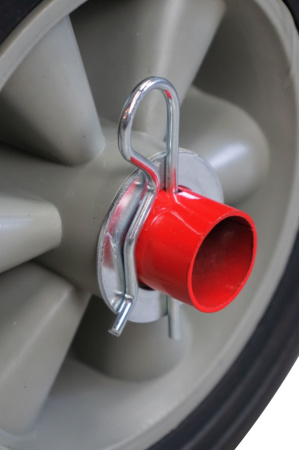 Бетоносмеситель VERTON MIX СМ-140 (мощн.600 Вт, 230V, вен.чугун,V бака 140л ,V гот. смеси 90л, ø бака 500 мм, высота бака 610 мм, толщина 1,1/1,6 мм, руч. фиксация, колесо ø20,5 см резина, лопасти литые)