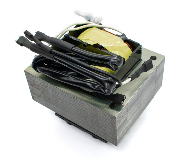 Трансформатор VERTON ЗУ-15  (МАХ-15)