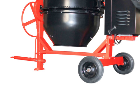 Бетоносмеситель VERTON MIX СМ-500 (мощн 4000 Вт, 380V, вен.чугун,V бака 500л ,V гот. смеси 333л, ø бака 900 мм, высота бака 940 мм, толщина 2,75/3,7 мм, педаль фиксации, сцепное устр-во, колесо ø51 см резина, лопасти сварные)