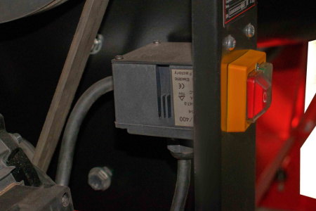 Бетоносмеситель VERTON MIX СМ-500 (мощн 4000 Вт, 380V, вен.чугун,V бака 500л ,V гот. смеси 333л, ø бака 900 мм, высота бака 940 мм, толщина 2,75/3,7 мм, педаль фиксации, сцепное устр-во, колесо ø51 см резина, лопасти сварные)