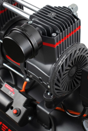 Компрессор безмасляный Verton Air AC-24/260 (230/50 В/Гц, б/масл. 260л/мин, V 24 л, макс. дав.8 бар, мощн. 1,1кВт, част. вращ. двиг. 2850 об/мин,рапид/быстросъем, асинх. однофаз.)