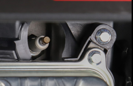 Генератор бензиновый VERTON POWER GG11000ES/ATS(9,5/10,5 кВт 230/50, 21л.с., 550 см3, выносной блок ATS (авт. запуск в случае падения напряжения в основной сети или прекращения подачи электр-ии),Цифр. дисплей (вольтметр, частота, моточасы),хром
