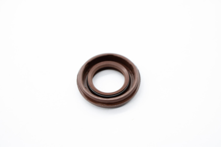 Сальник Verton МБ-370  15*25*6