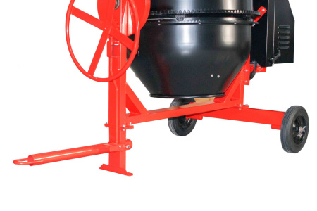 Бетоносмеситель VERTON MIX СМ-500 (мощн 4000 Вт, 380V, вен.чугун,V бака 500л ,V гот. смеси 333л, ø бака 900 мм, высота бака 940 мм, толщина 2,75/3,7 мм, педаль фиксации, сцепное устр-во, колесо ø51 см резина, лопасти сварные)