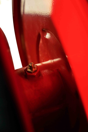 Бетоносмеситель VERTON MIX СМ-300 (мощность 2500 Вт,венец чугунный,V бака 300л, d барабана 742 мм)