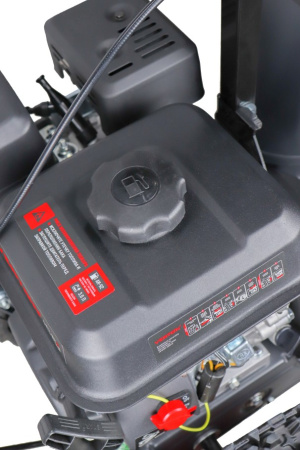 Снегоуборочная машина бенз.Verton Ice SB-761M (5,0кВт/7л.с,V 212 см3, безвозд. низкопроф. колеса 13x4.10-9,5, шир/выс61/54см,,кол-во передач:6 вперед/2 назад, диам шнека 30см')