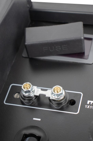 Пуско-зарядное устройство VERTON Energy SC-500 (напр.сети 230/50 В/Гц,напр. АКБ 12/24В,емкость зар. АКБ (мин/макс)20-800 Ач,ток зар/зап. 75A/500А,WET,12В потр.мощн.3,0/6,0кВт,6 реж. зар,IP20)